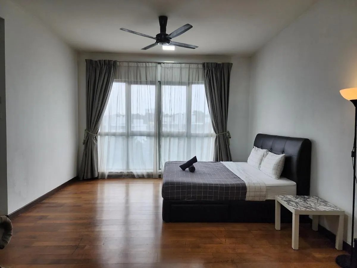 Regalia Suites Kuala Lumpur Klcc Apartment